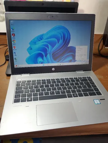 Notebook empresarial i7 8th com vídeo integrado ( rápido)
