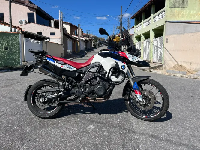 BMW F800 gs 30 anos