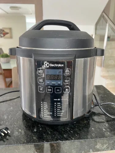 Panela de pressão elétrica