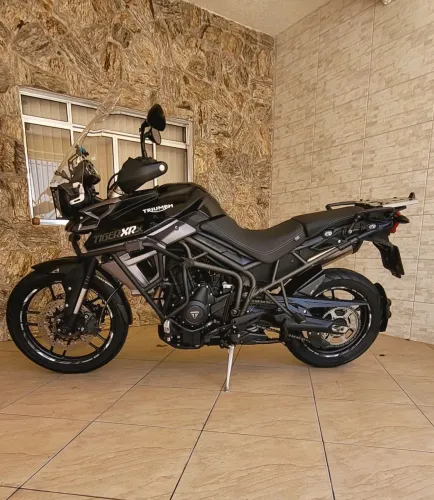 Triumph Tiger 800 XRX