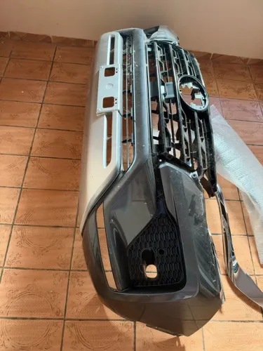 Vendo pára-choque original da sw4 2021 até 2024