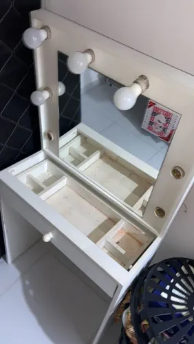 Penteadeira em boas condições .