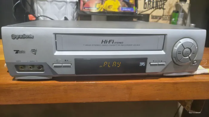 Vídeo cassete GRADIENTE VS 20/3 stereo HI-FI... 7 HEAD