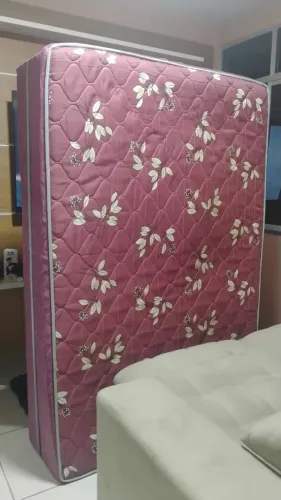 Cama box !! Pra vender logo