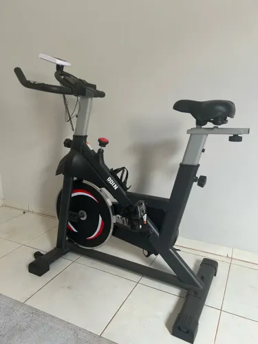Bicicleta Ergométrica Para Spinning Mecanica 8kg Odin Fit Cor Preto/Vermelho