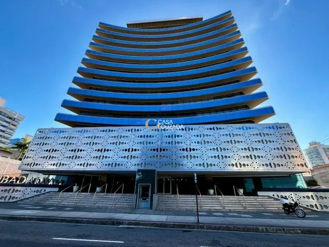 Aluga-se sala comercial decorada no Mubadalla Office na Praia da Costa