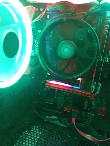 AMD RYZEN 7 5700G COM MONITOR GAME DE 180 freesync HZ