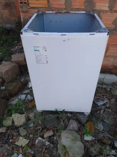 GABINETE DA LAVADORA BRASTEMP BWB08A USADO