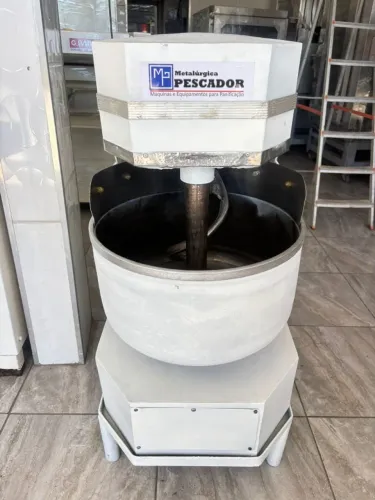Masseira aspiral 25 kilos de massa pronta Pescador