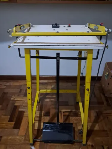 Seladora profissional Visus TA48 Bivolt com acionamento por pedal