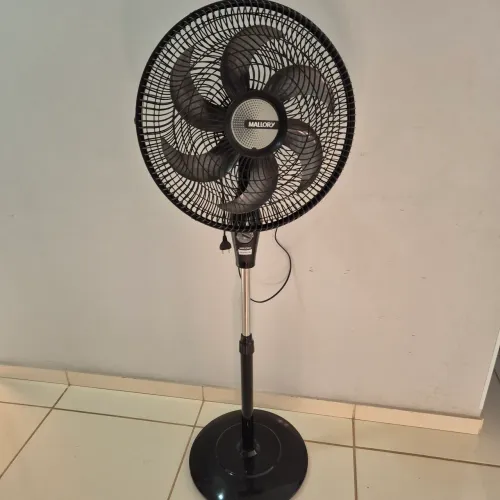 Ventilador 3 velocidades (regulagem altura)