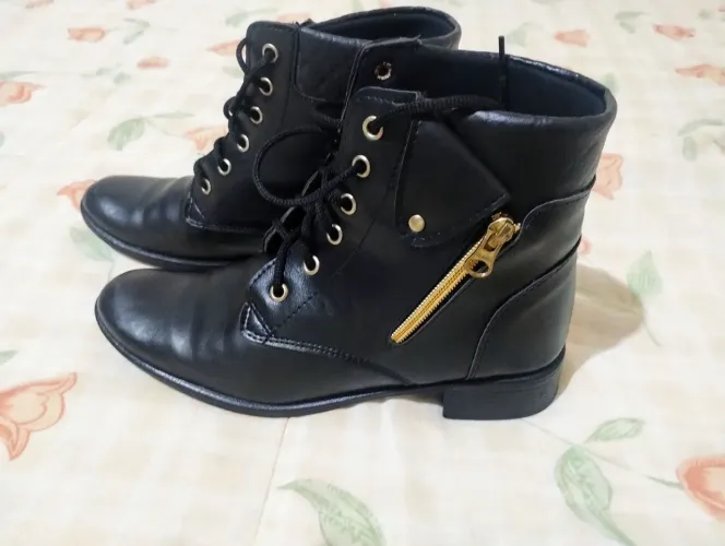 Bota cano baixo