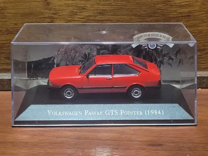 Volkswagen Passat GTS Pointer 1984 Coleção Carros Inesquecíveis do Brasil - Miniatura 1/43