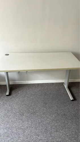 Mesa de escritório- grande