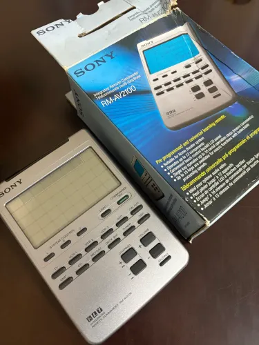 SONY RM-AV2100 Integrated Remote Commander Vintage c/ Caixa Original 