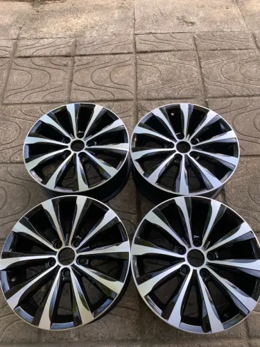 Jogo de rodas aro 15. 5x100