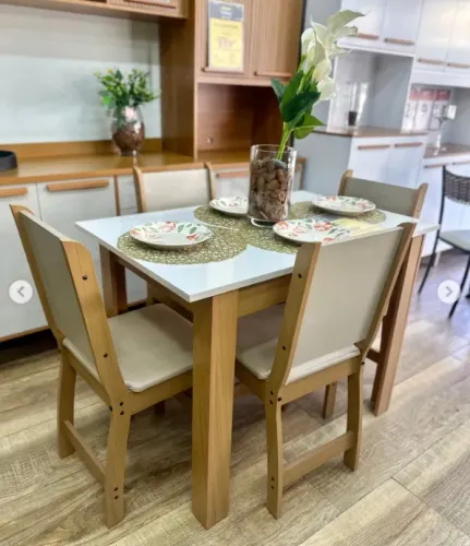 Mesa de jantar 4 cadeiras entrega rápida