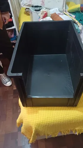 Caxia de areia para gatos 60 litros