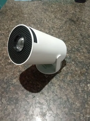 Projetor HY 300