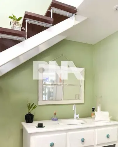 Loja : / Comercial / Nogueira
