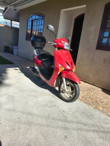 Honda Lead 110 - 2010 - 32,300Km única dona - documentação OK