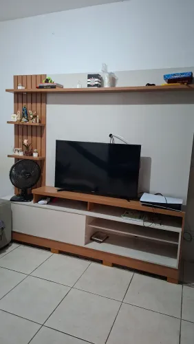 Vende-se estante home