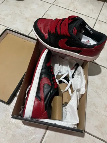 Air Jordan 1 low banned