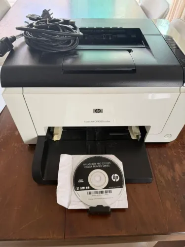 Impressora HP Laserjet CP1025 Color usada