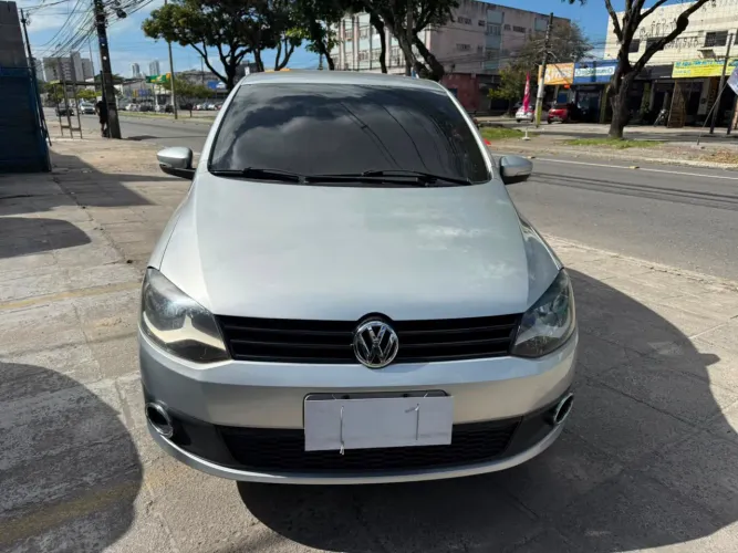 Volkswagen Fox 1.0 MI Total Flex 8V 5P 2012