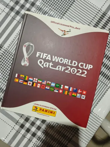 Álbum copa do mundo 2022 100% completo