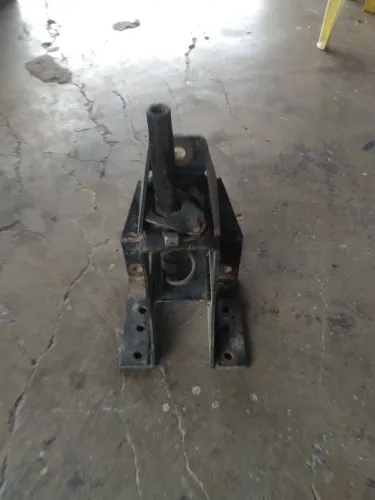 Suporte de step de caminhão 