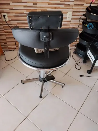 VENDO DE PORTEIRA FECHADA.