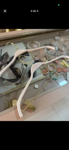 Cabides para loja 