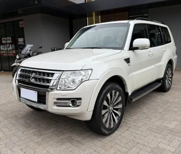 Mitsubishi Pajero HPE Full 3.2 4X4 T.i.dies. 5P AUT 2019