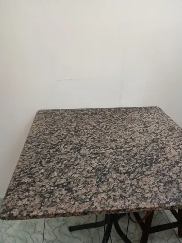 Vende-se Mesa