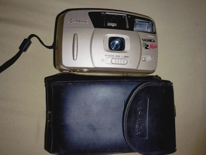 Camera fotográfica antiga