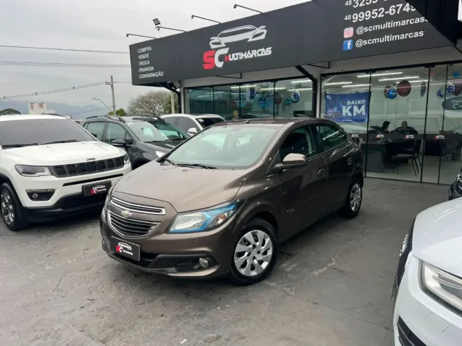 Chevrolet Onix Hatch LT 1.4 8V Flex Mec. 4P 2014
