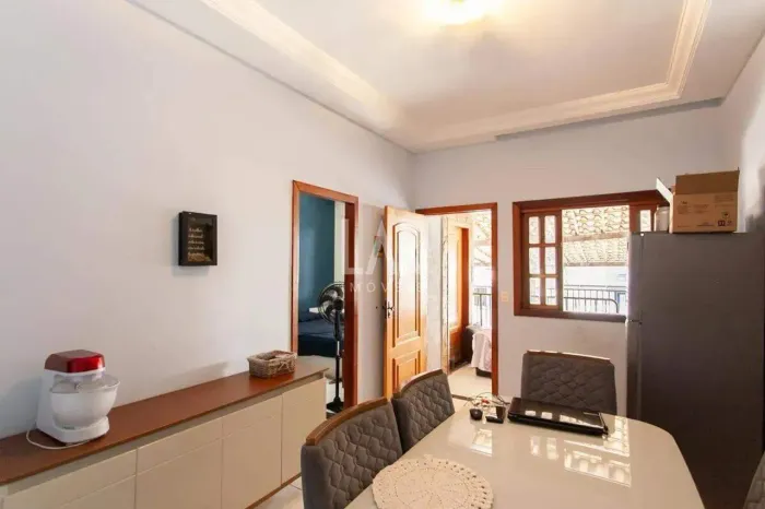 Casa Geminada à venda, 3 quartos, 1 suíte, 2 vagas, Santa Amélia - Belo Horizonte/MG