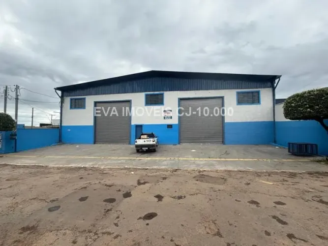 Galpão amplo com 640 m² Excelente localização!