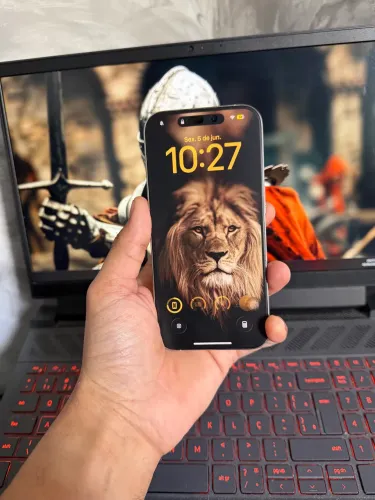 iPhone 15 Pro Branco | 83%Saúde da Bateria | Face ID OK | Sem Defeitos