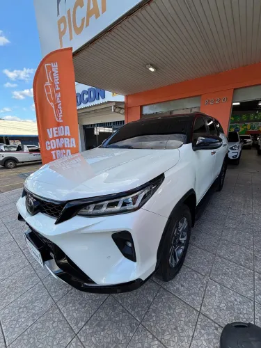 Toyota Hilux SW4 Diamond 2.8 TB 4X4 Die. Aut. 2022