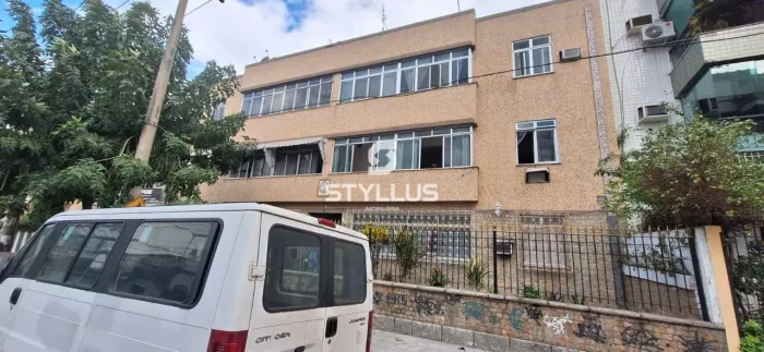 Apartamento em Rua Joaquim Rego - 65m² (Ref: CA8360)
