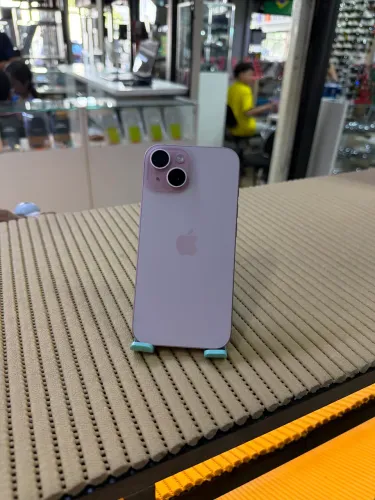 iPhone 15 rosa 256 gb seminovo 