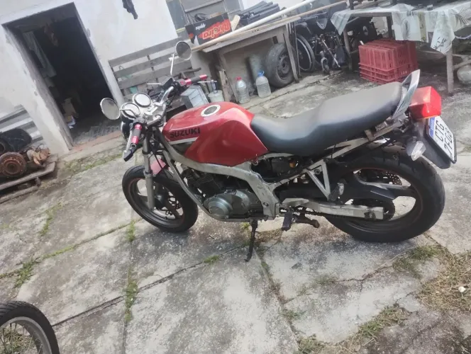 Suzuki GS 500 a venda