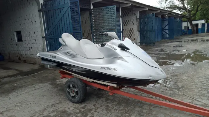 Jet ski