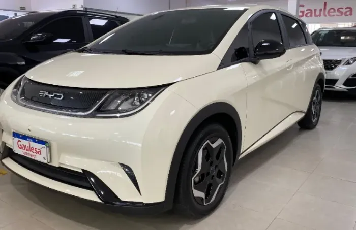 BYD Dolphin EV (Elétrico) 2026