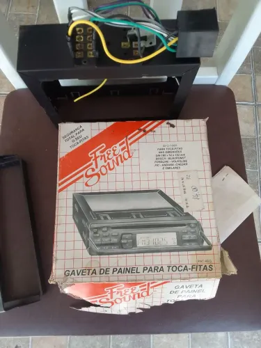Gaveta de rádio antiga