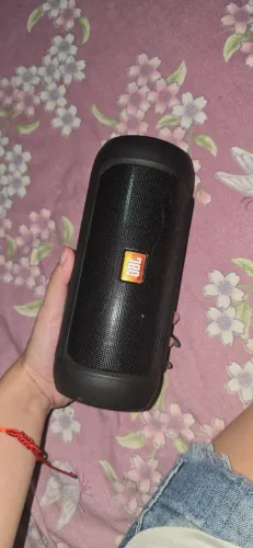 ? Caixa de Som Bluetooth Portátil Usada - Ótimo Preço