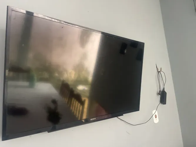 TV 43? Sony display quebrado - R$ 190,00