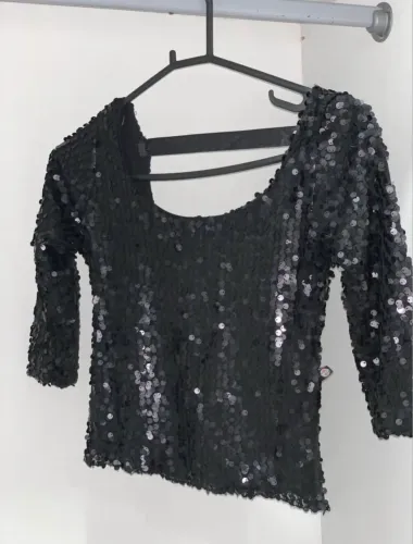 Blusa preta de Paetê